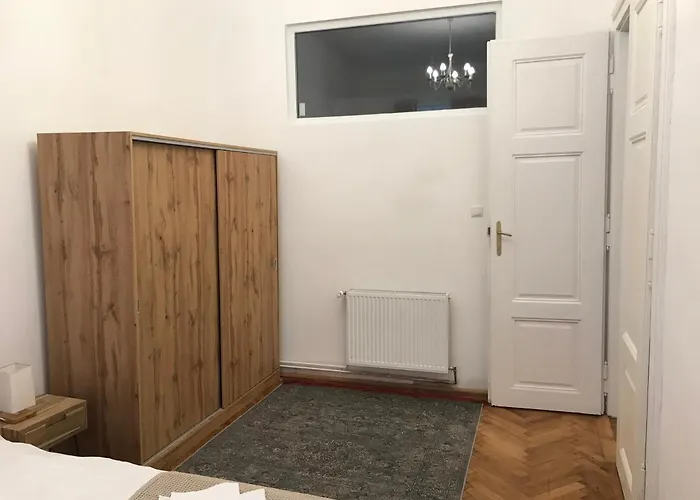 Mira Center Apartment