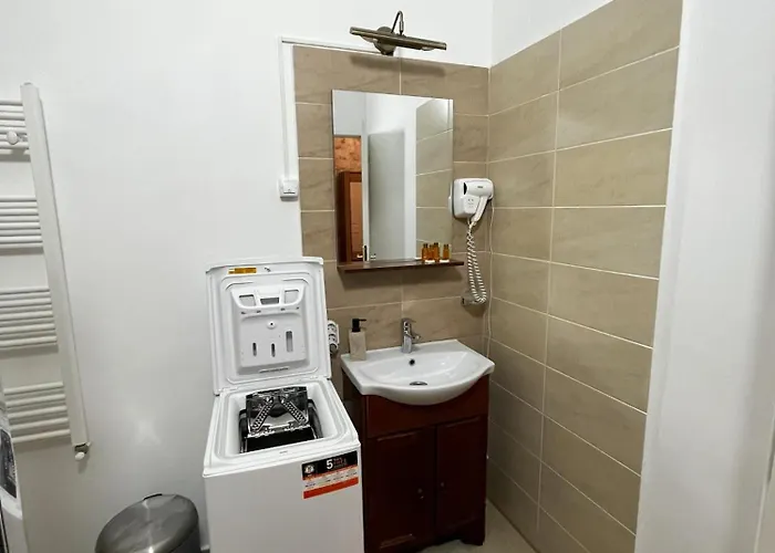 Mira Center 公寓 *